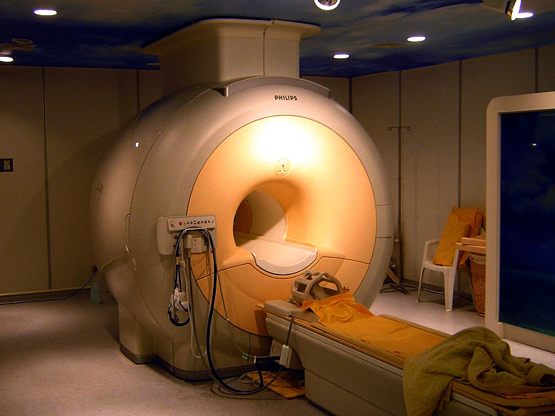 800px-Modern_3T_MRI